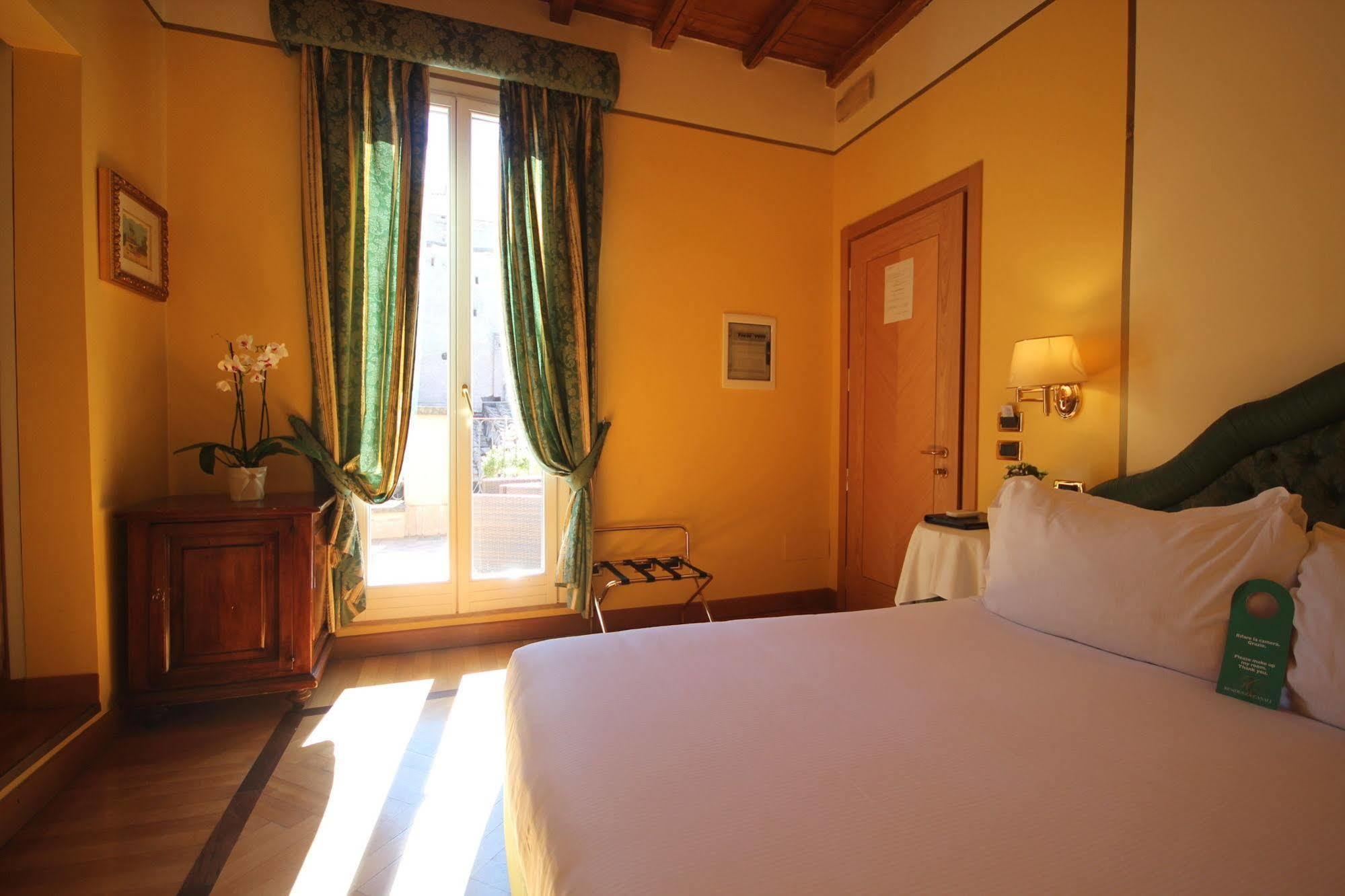 Coronari Palace Roma